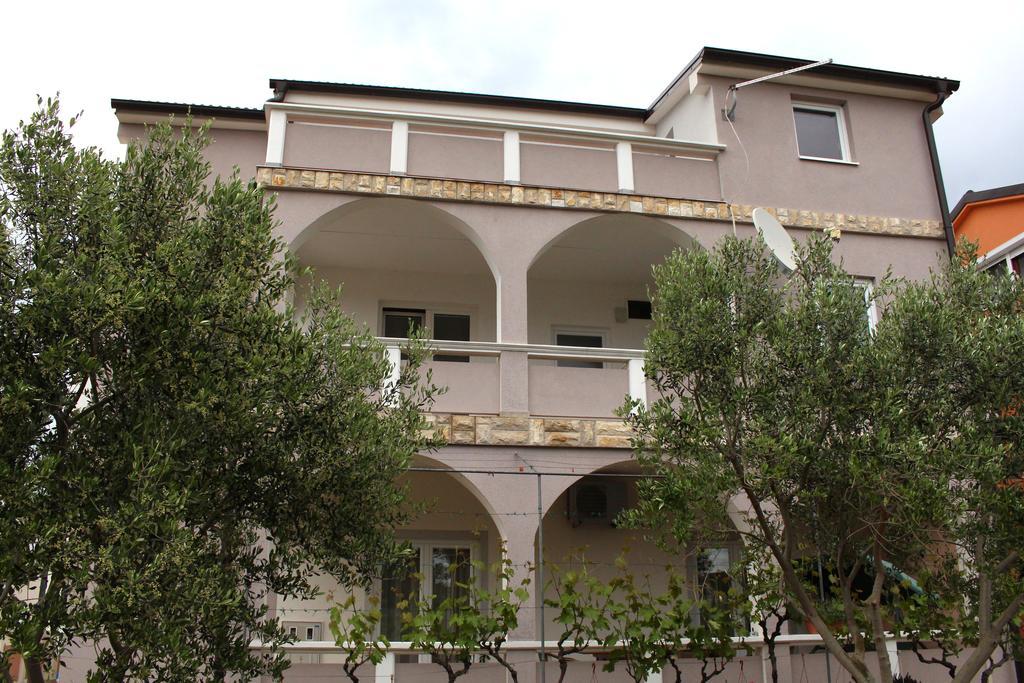 Apartments Beba Вир Екстер'єр фото