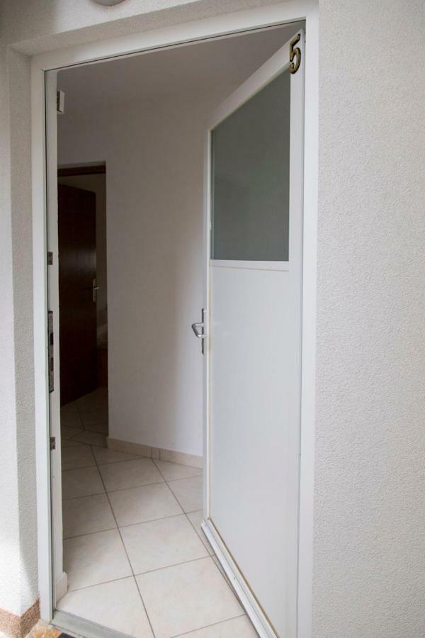 Apartments Beba Вир Екстер'єр фото